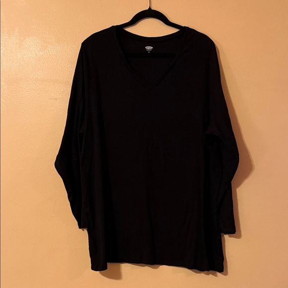 Old Navy Black Long Sleeve Tee - Picture 1 of 3